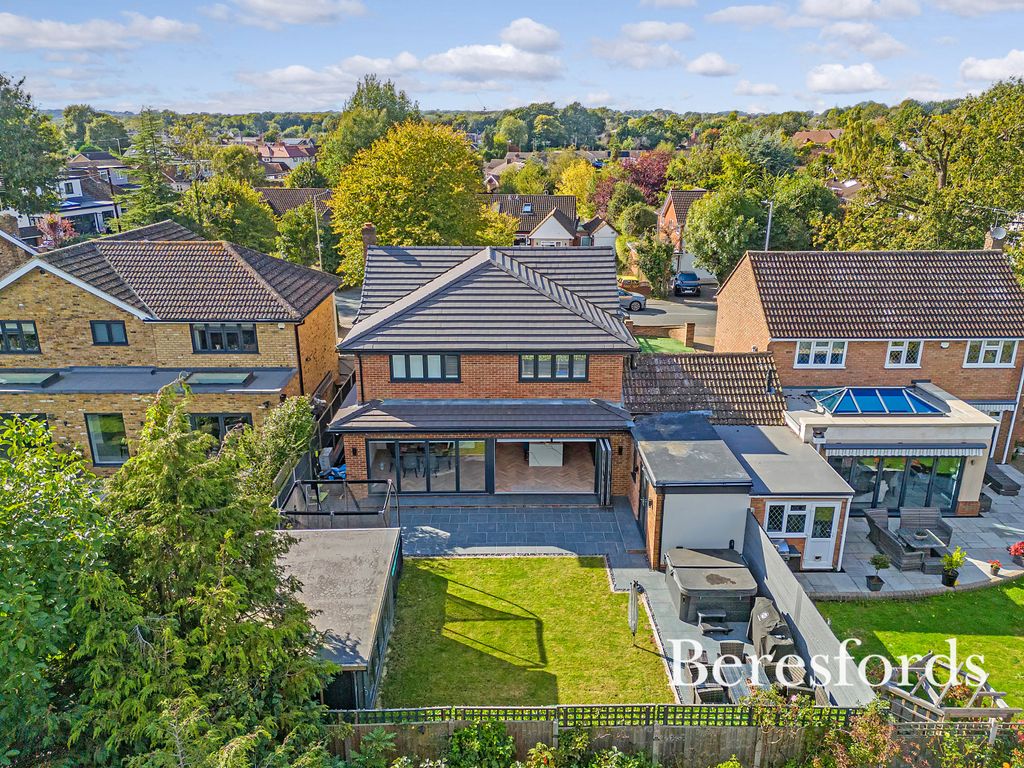 Property photo 2 of 31 Picture No. 24