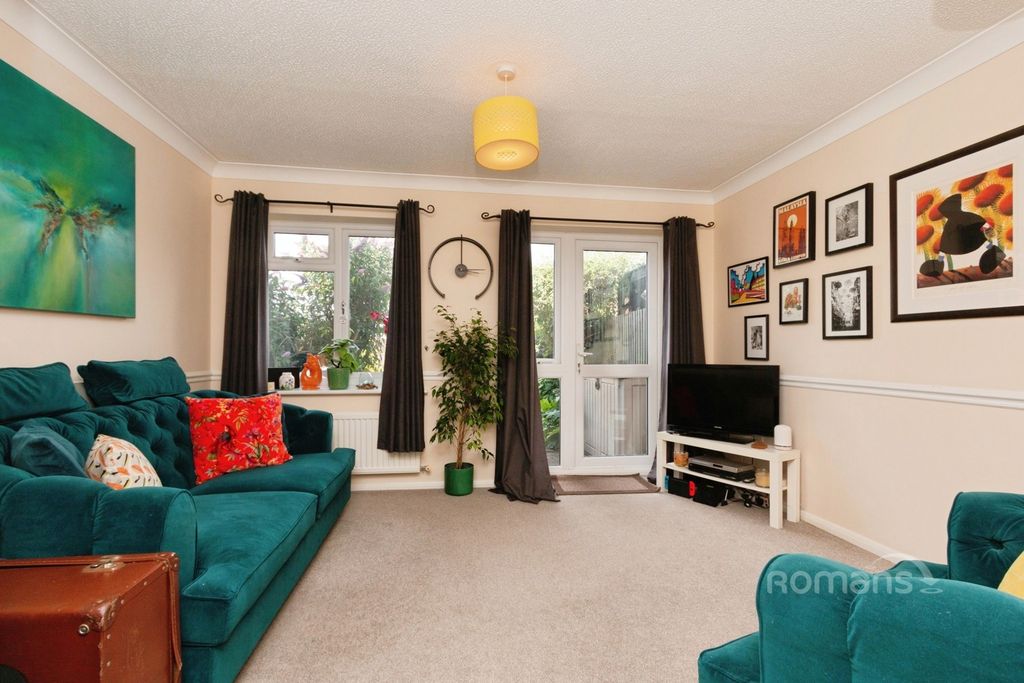 Property photo 2 of 9 Pbox-Img.Jpg
