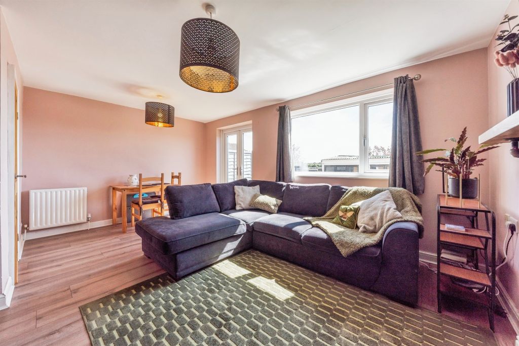 Property photo 3 of 18