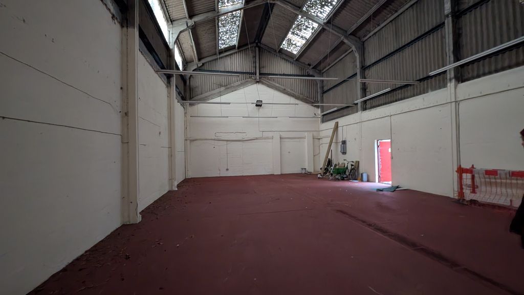 Property photo 3 of 8