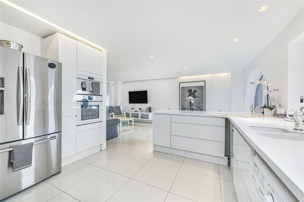 Property photo 3 of 14 Picture No. 22