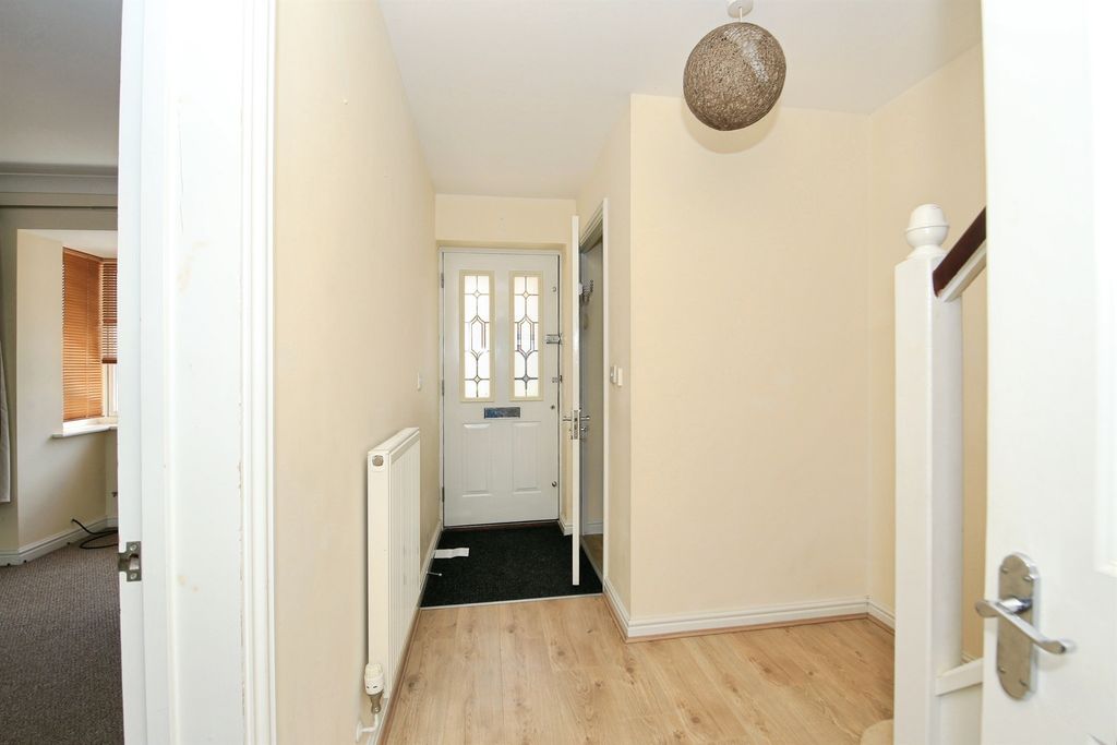 Property photo 2 of 14