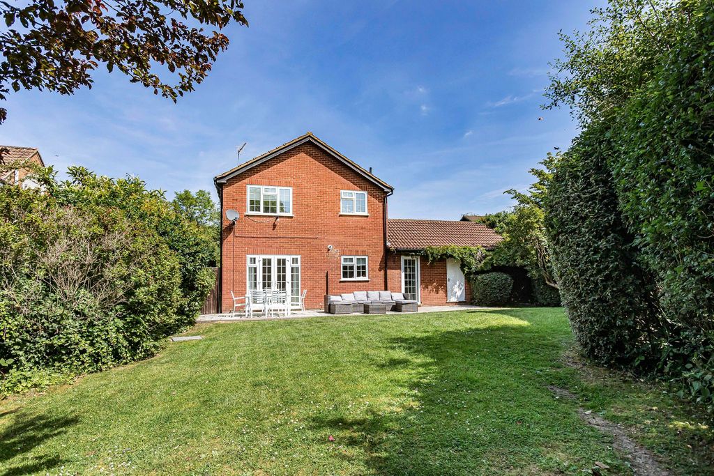 Property photo 2 of 18 Photograph 23