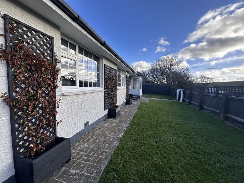 Property photo 3 of 17 Photo 12