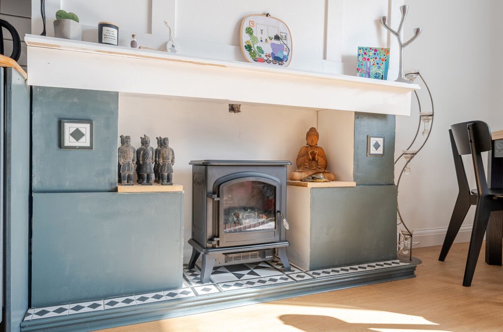 Property photo 3 of 8 1347522-7-68B5c2F...