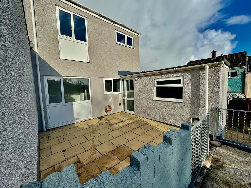 Property photo 2 of 24