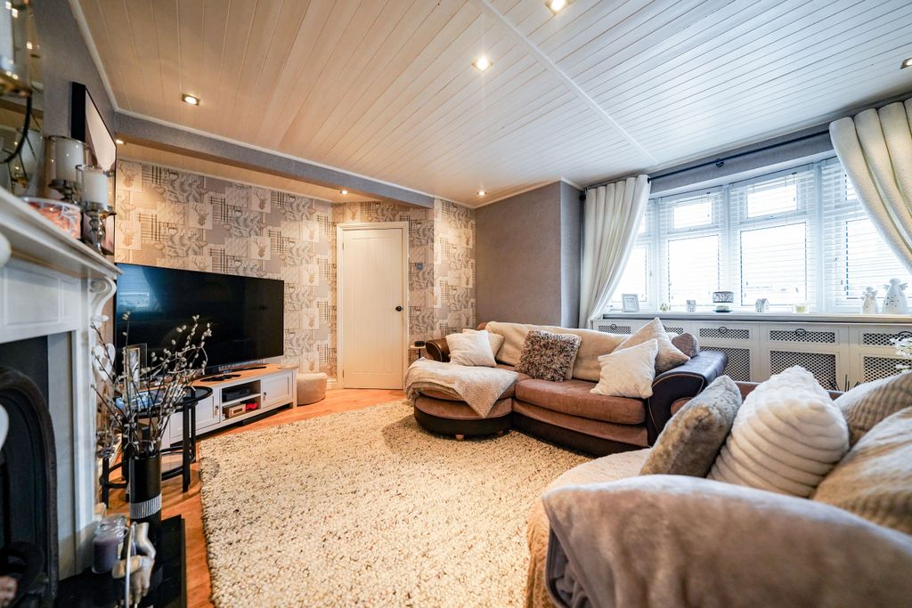 Property photo 3 of 29 Dsc05384