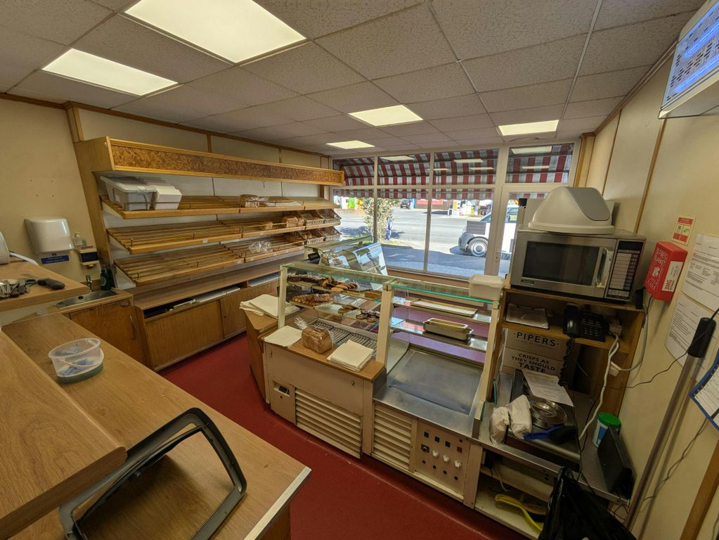 Property photo 2 of 6 1000023625.Jpg