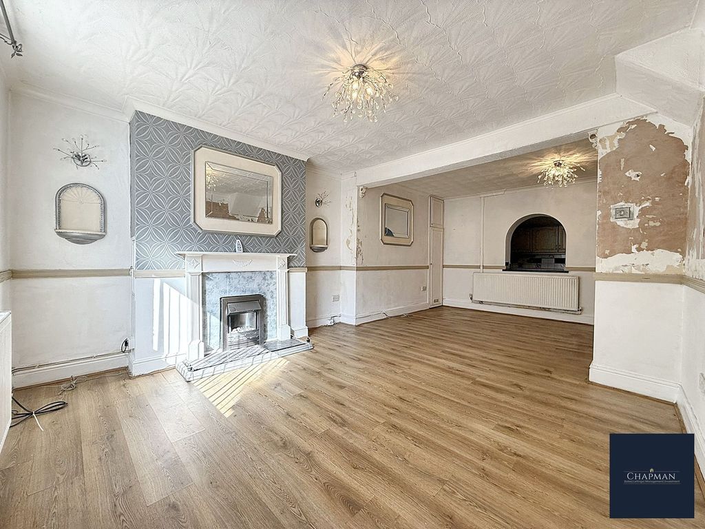 Property photo 3 of 22