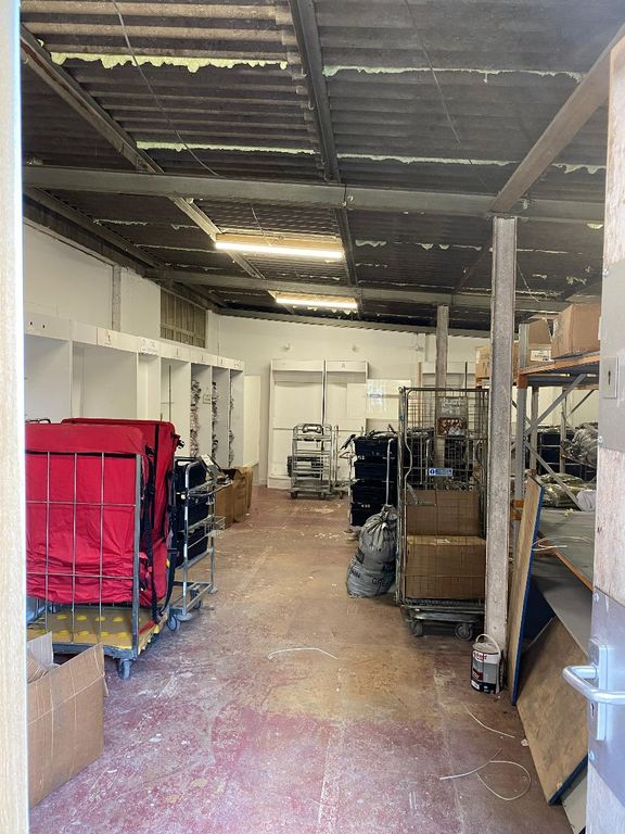 Property photo 1 of 6