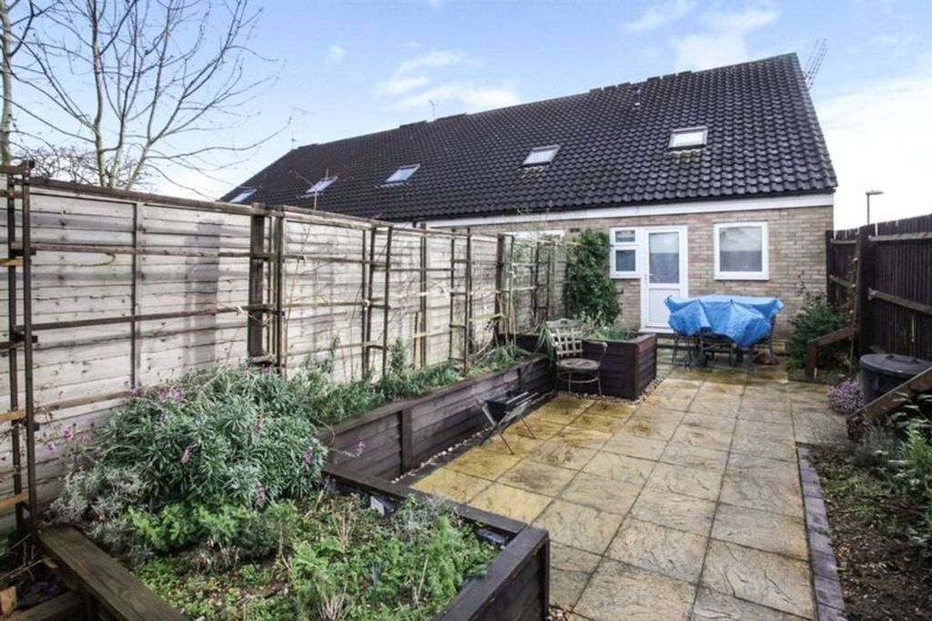 Property photo 2 of 14