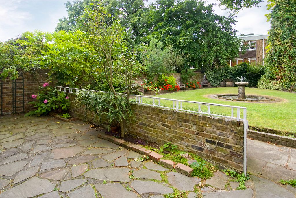 Property photo 3 of 11