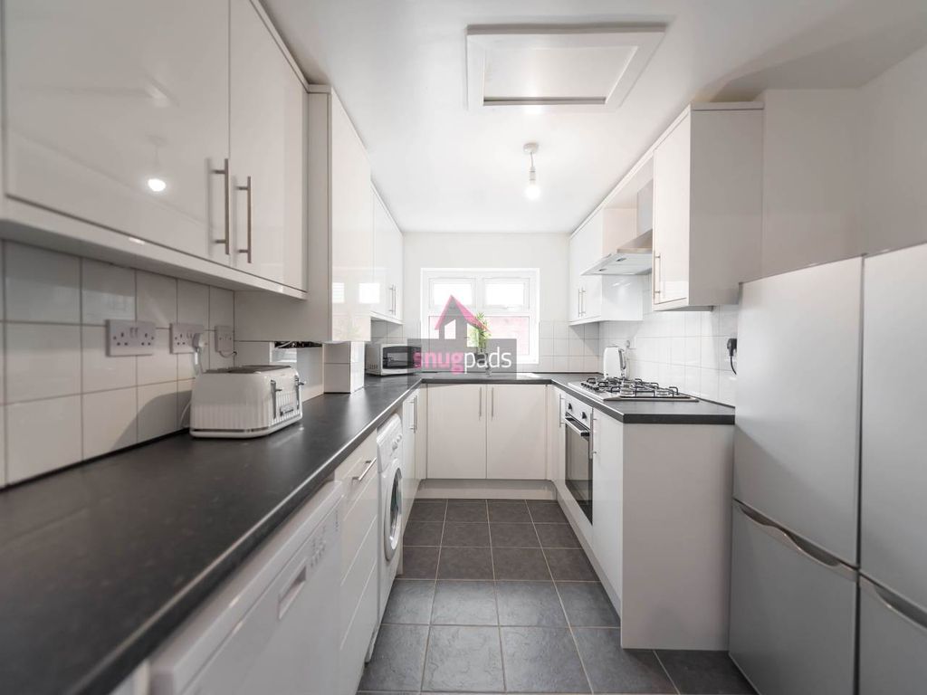 Property photo 2 of 12 2