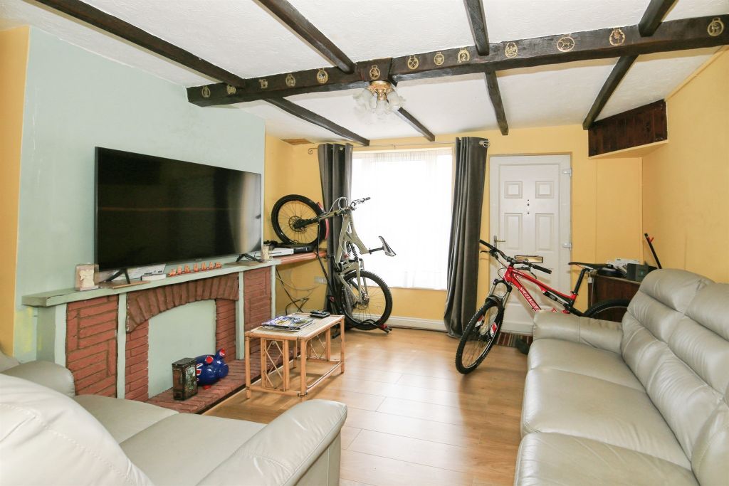 Property photo 3 of 15