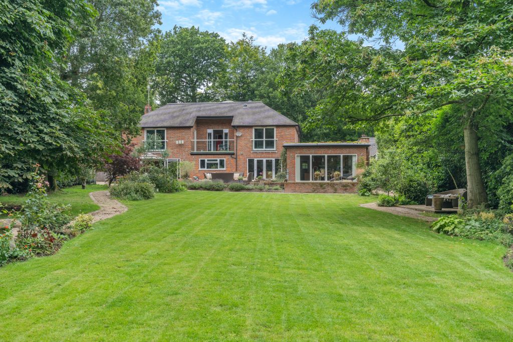 Property photo 2 of 14