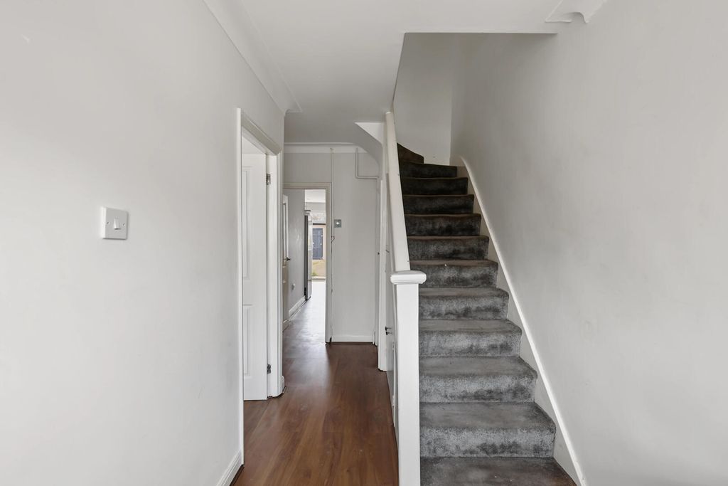 Property photo 2 of 26 Hallway