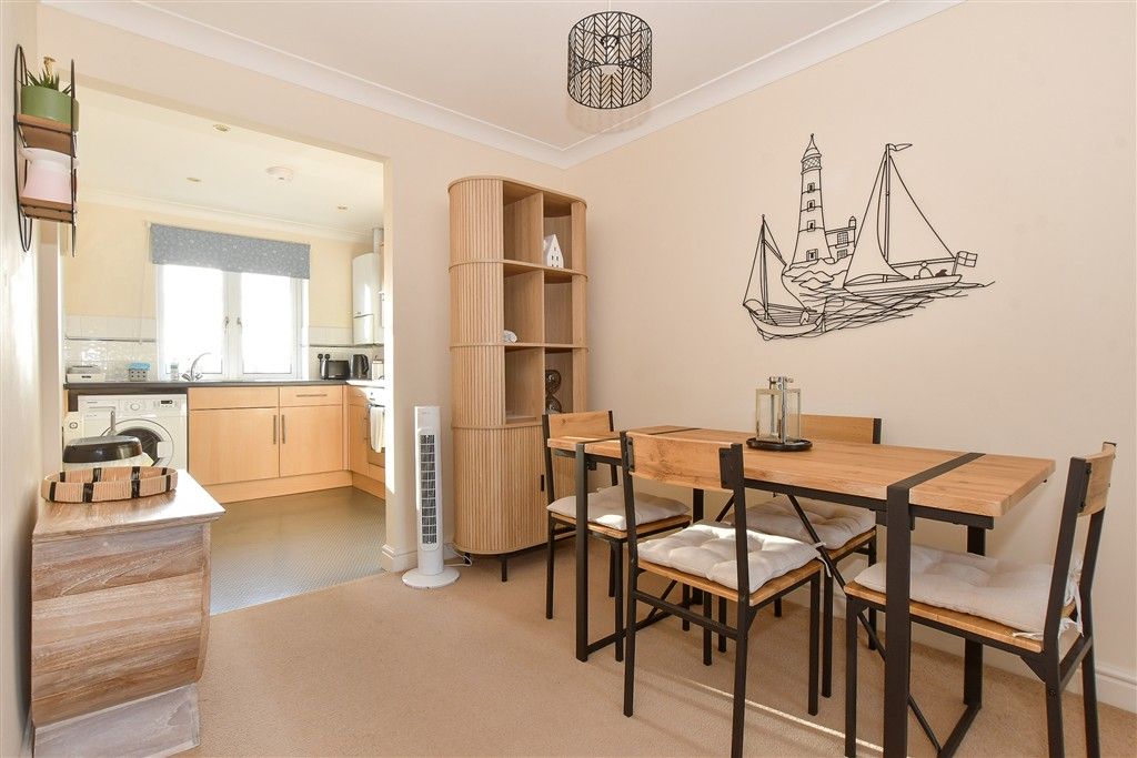 Property photo 3 of 8 Internal Lifestyle Photograph