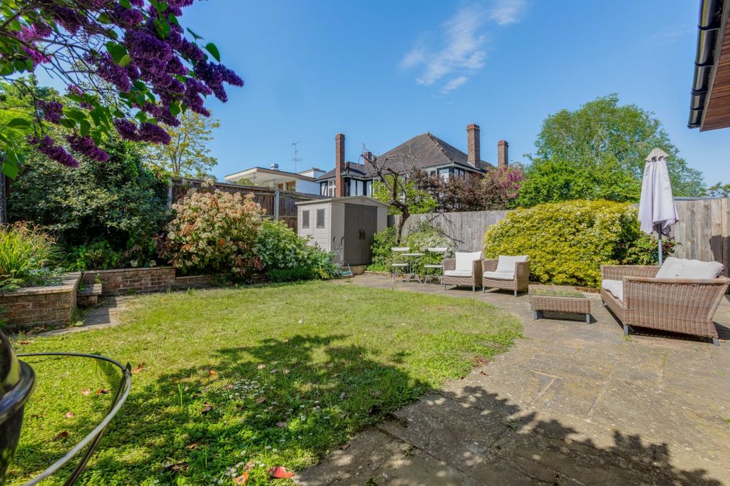 Property photo 3 of 10