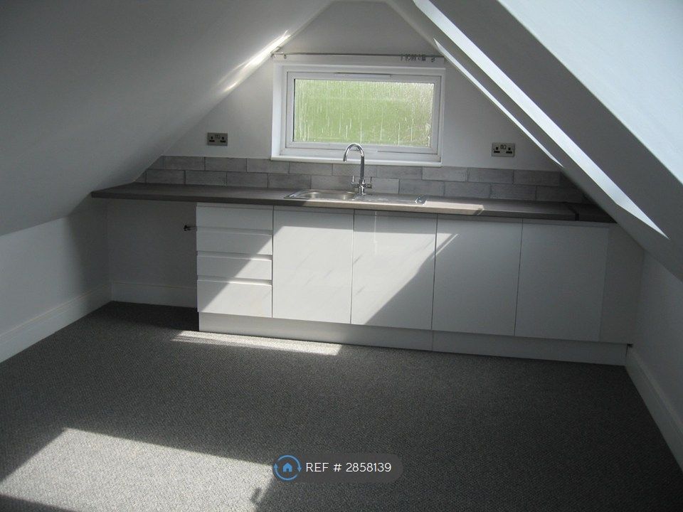 Property photo 2 of 3