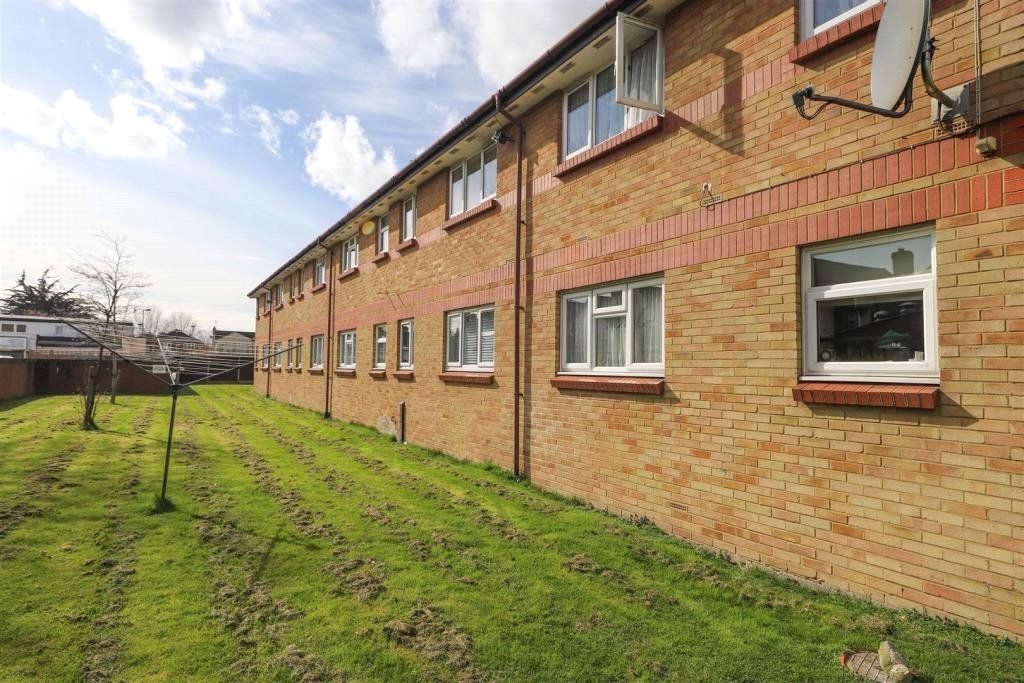 Property photo 3 of 4 Communal Garden