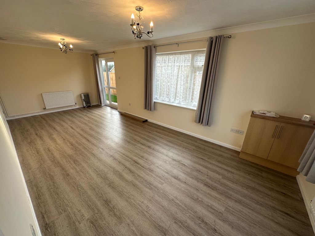 Property photo 2 of 9 Living Room