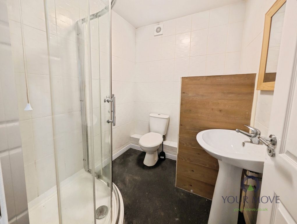 Property photo 3 of 5 Bathroom