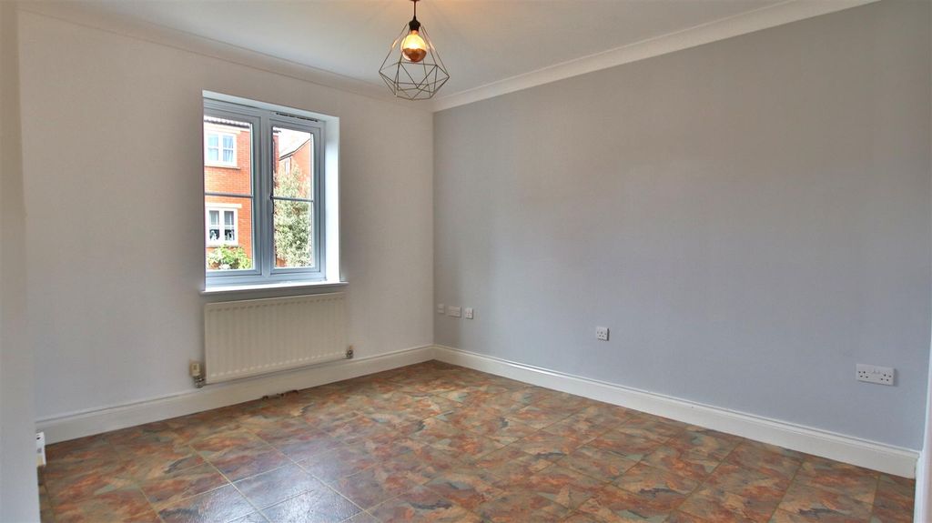 Property photo 2 of 19 Img_1991.Jpg