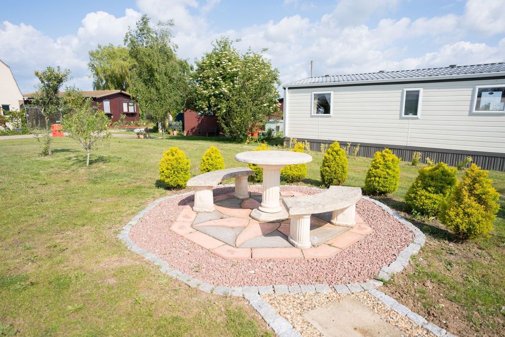 Property photo 3 of 14