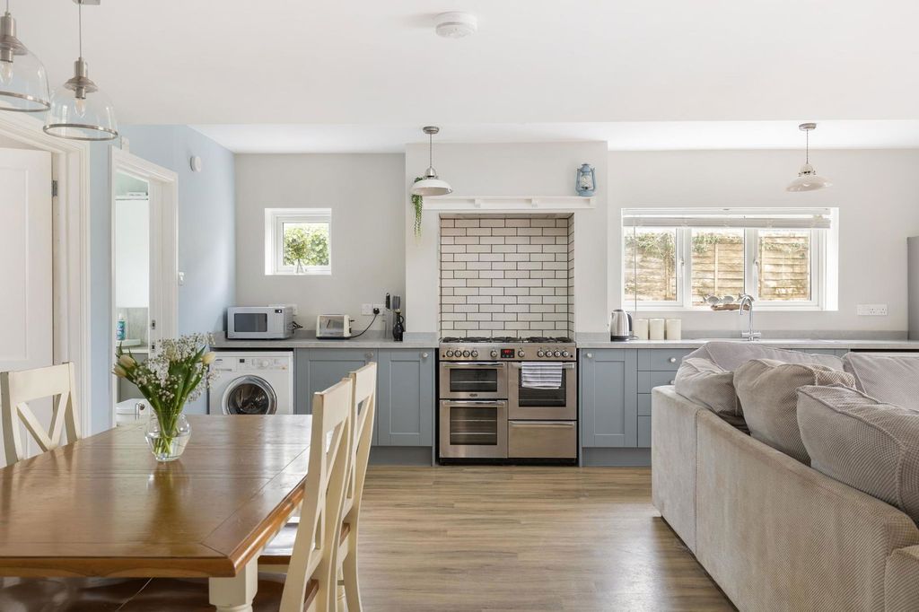 Property photo 1 of 26