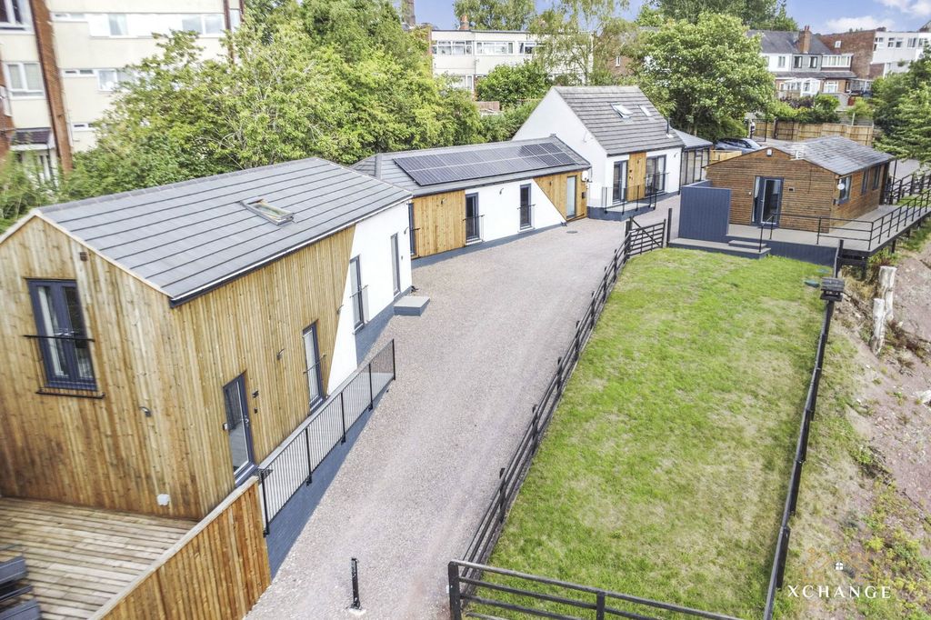 Property photo 3 of 58