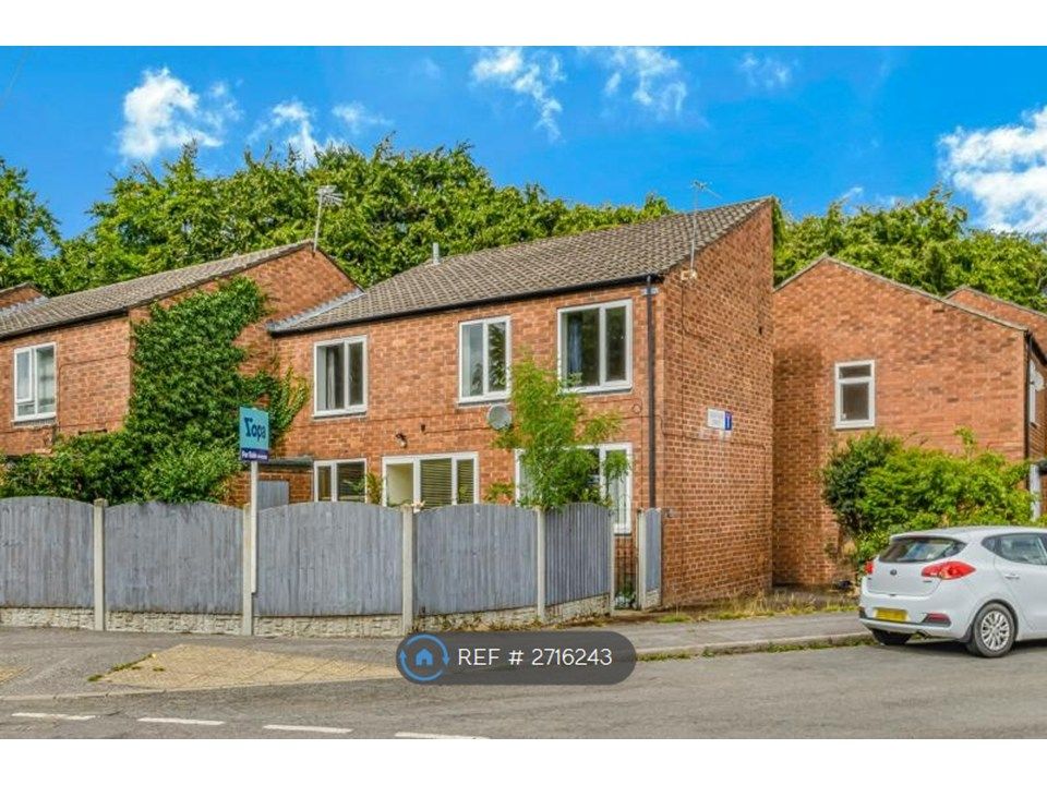 Property photo 2 of 10