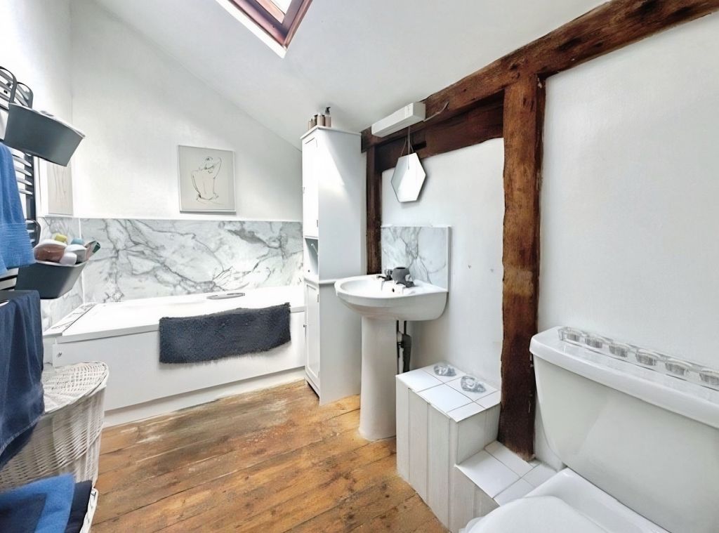 Property photo 3 of 13
