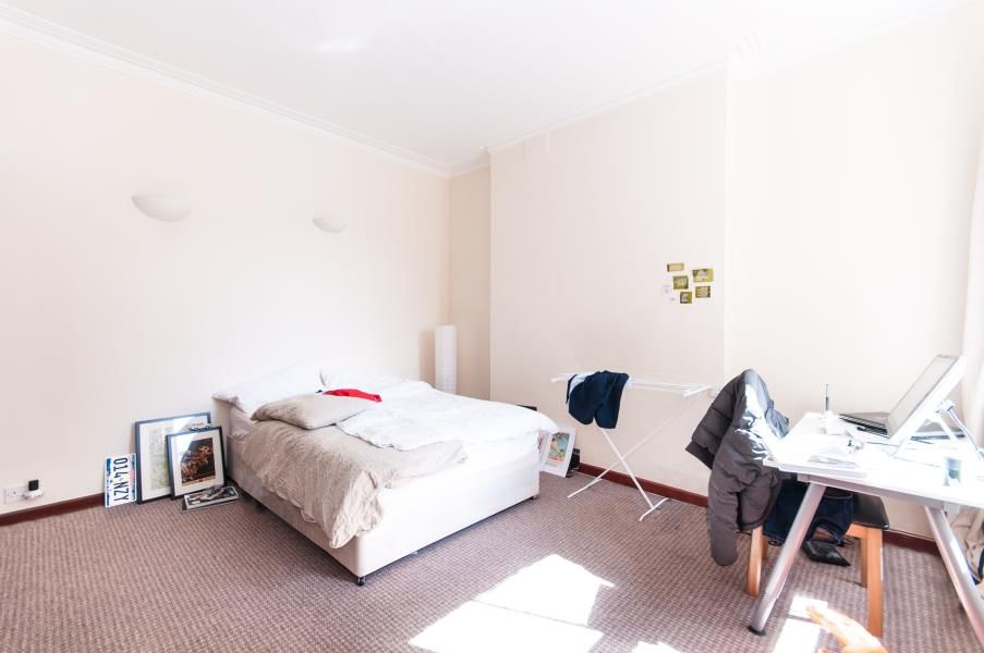 Property photo 2 of 3