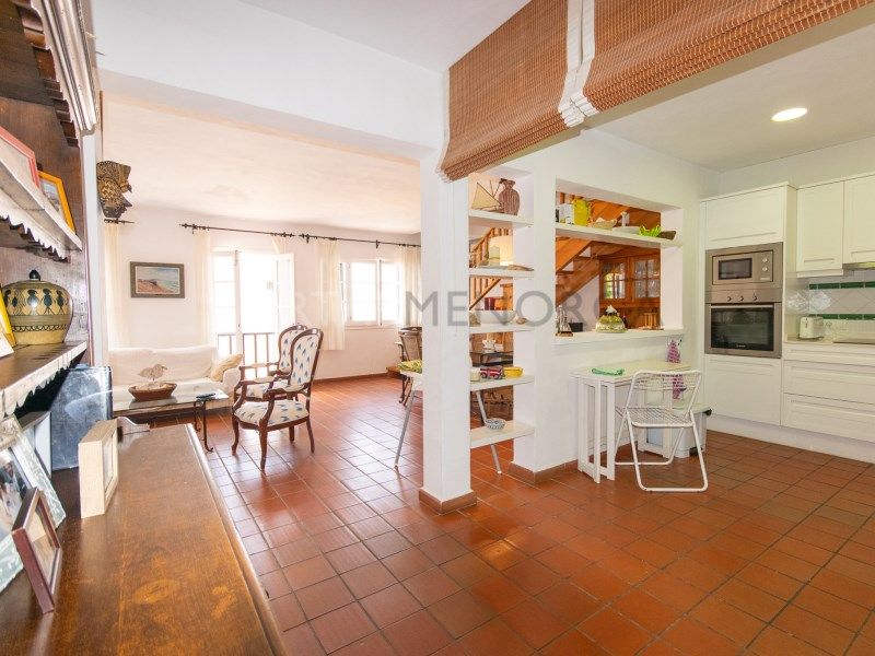 Property photo 2 of 26