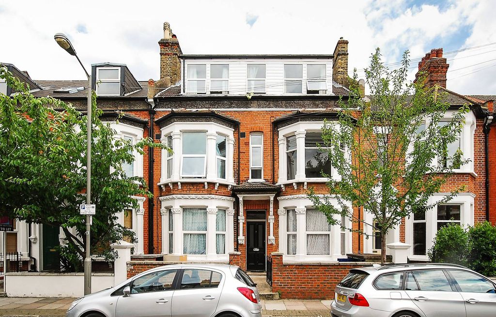 Property photo 2 of 12