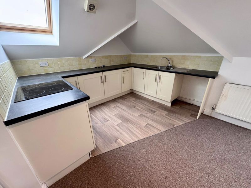 Property photo 2 of 11 Photo 8