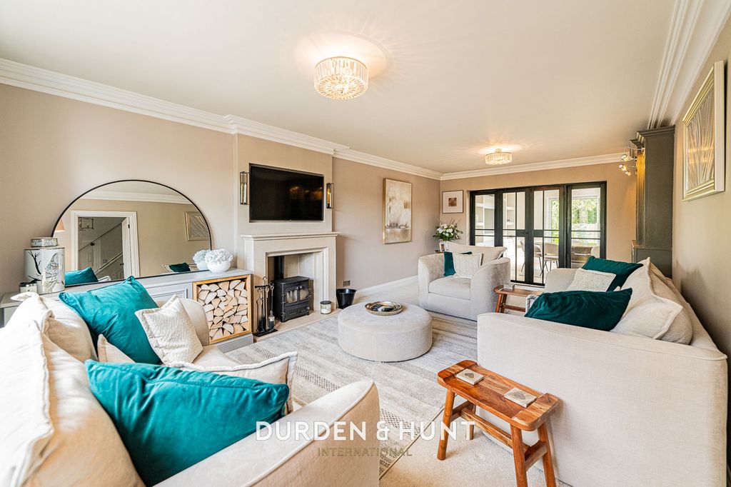 Property photo 2 of 45