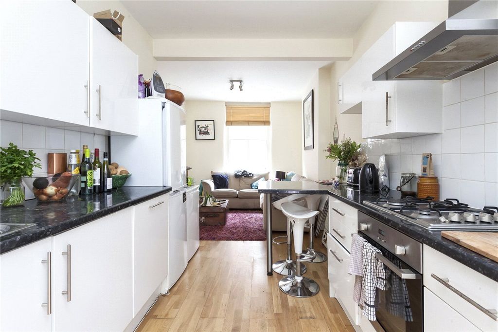 Property photo 3 of 11 Picture No. 09