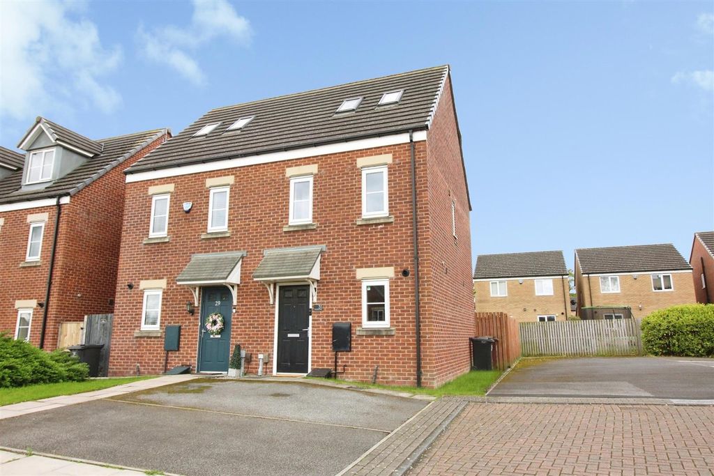 Property photo 1 of 13 Exterior