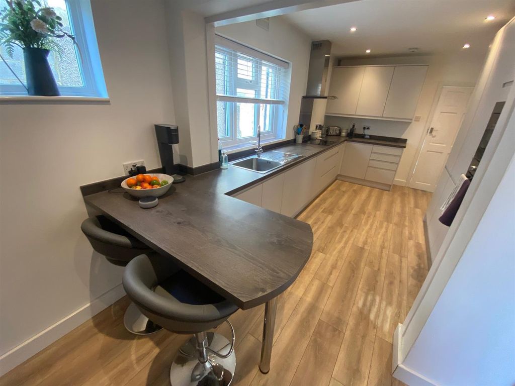 Property photo 2 of 19 Kitchen 1.Jpg