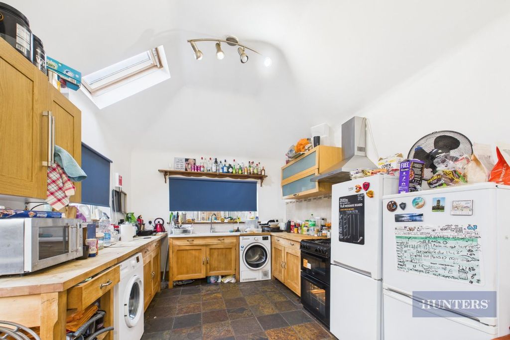 Property photo 2 of 15 Cam05152G0-Pr0289-Still015.Jpg