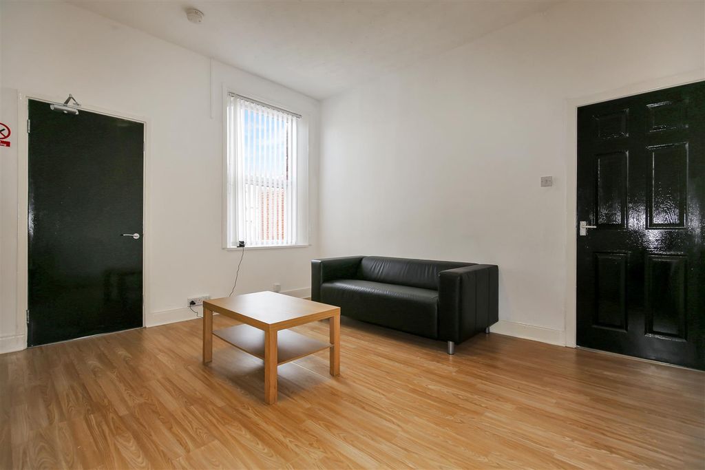 Property photo 2 of 8 Img_1569.Jpg