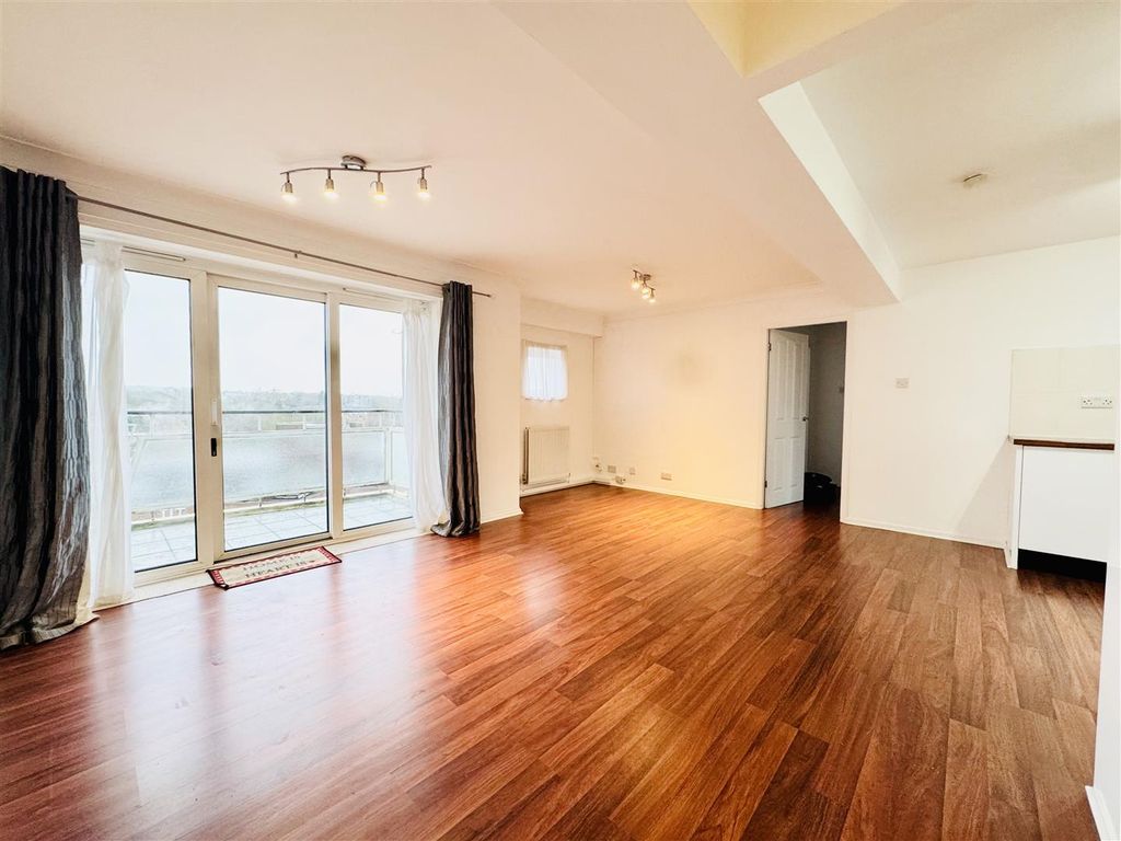 Property photo 3 of 11 Img_3955.Jpeg