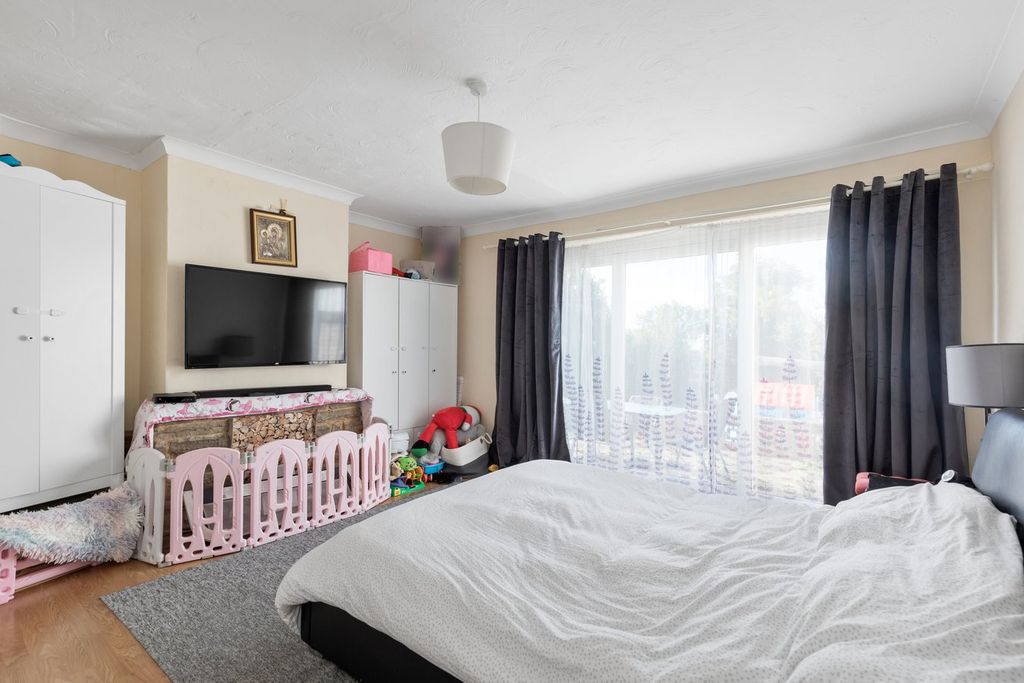 Property photo 1 of 23