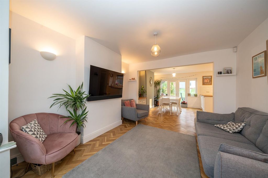 Property photo 3 of 17 4-Bunkers-Lane-7583.Jpg