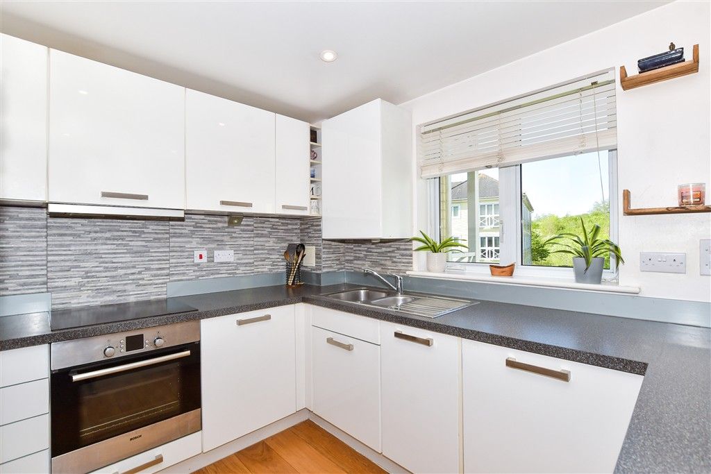 Property photo 3 of 17 Kitchen/ Lounge/Diner