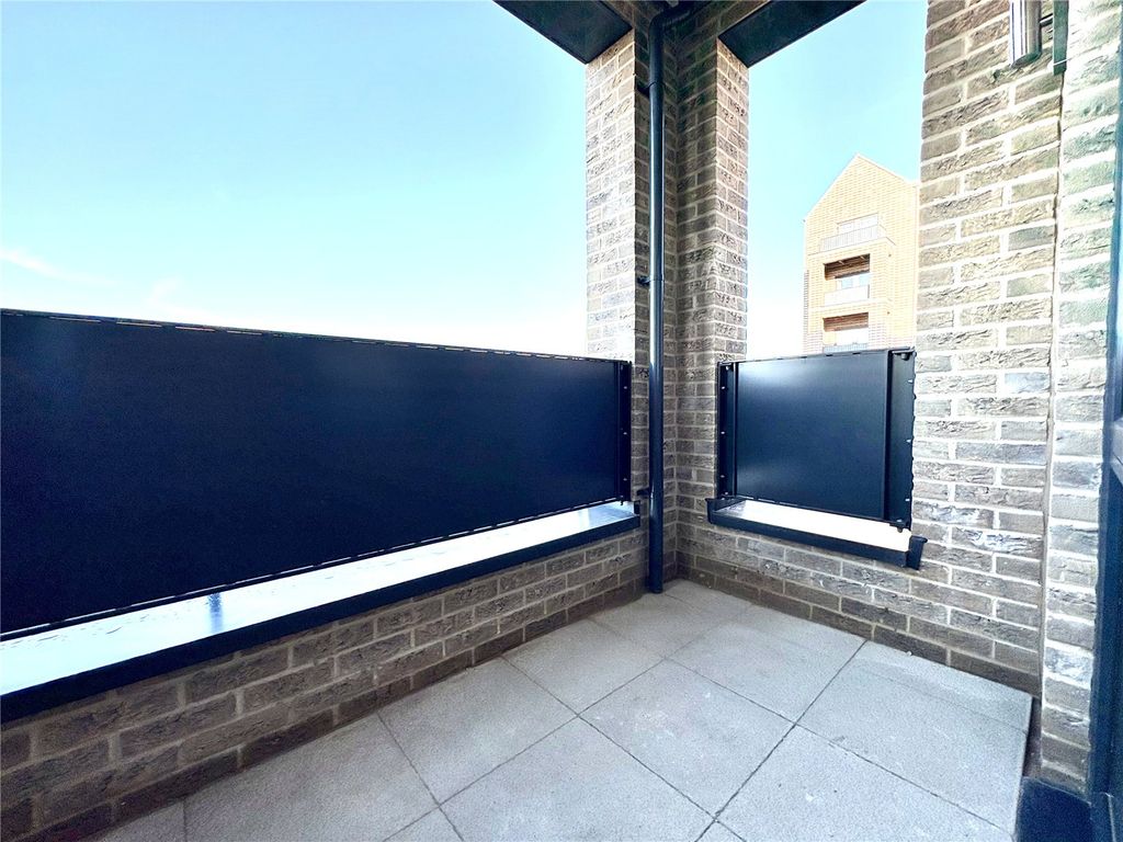 Property photo 3 of 6 Picture No. 08