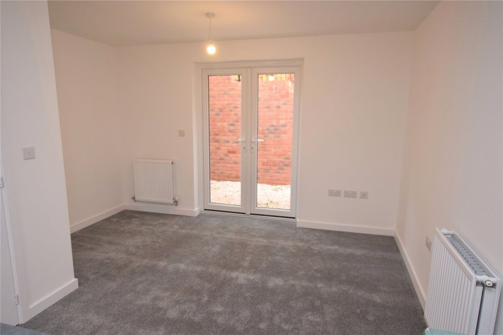 Property photo 3 of 11 Picture No. 19