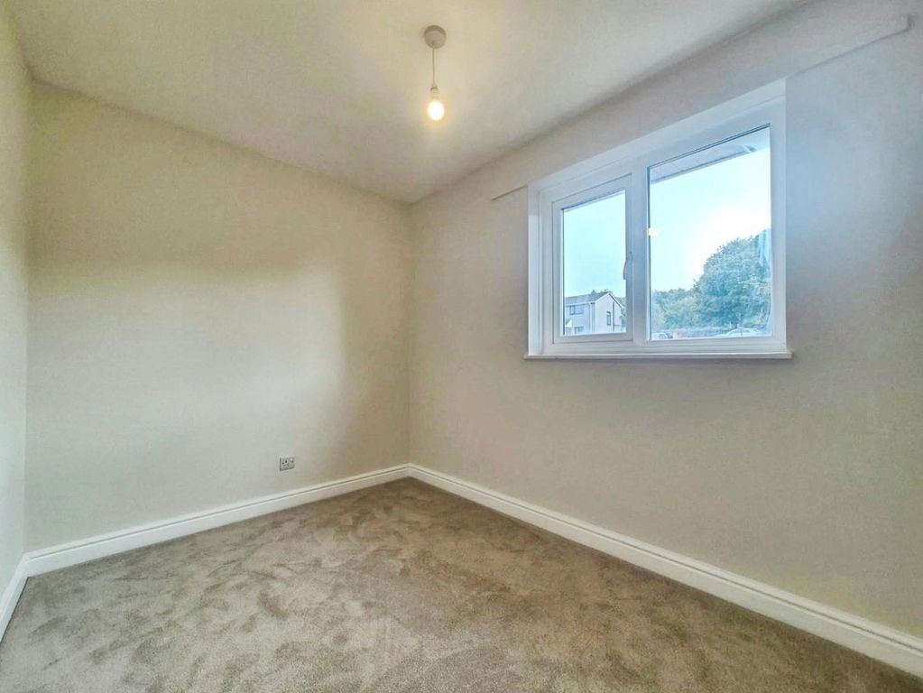 Property photo 3 of 14 Pbox-Img.Jpg