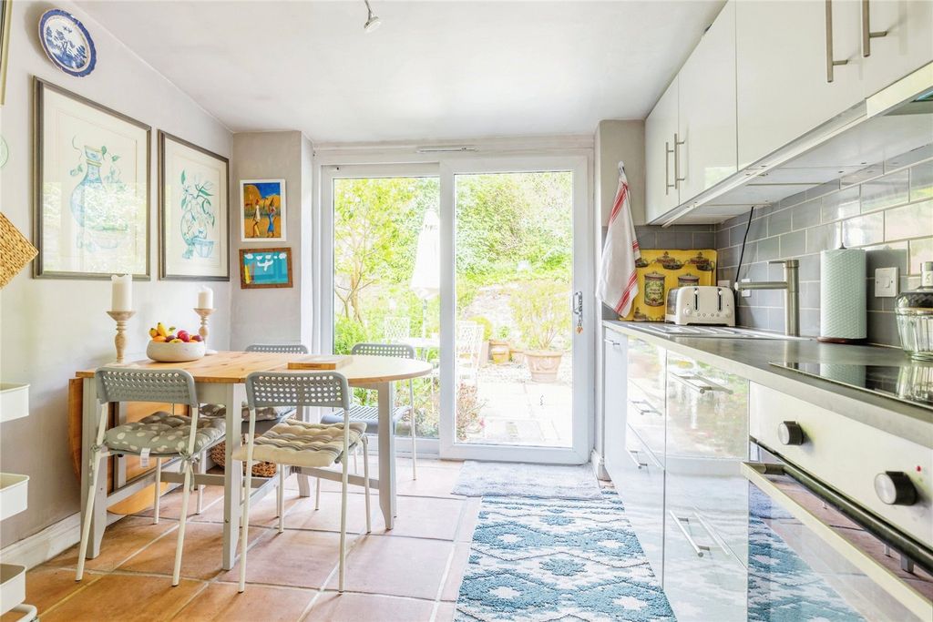 Property photo 2 of 16 Kitchen
